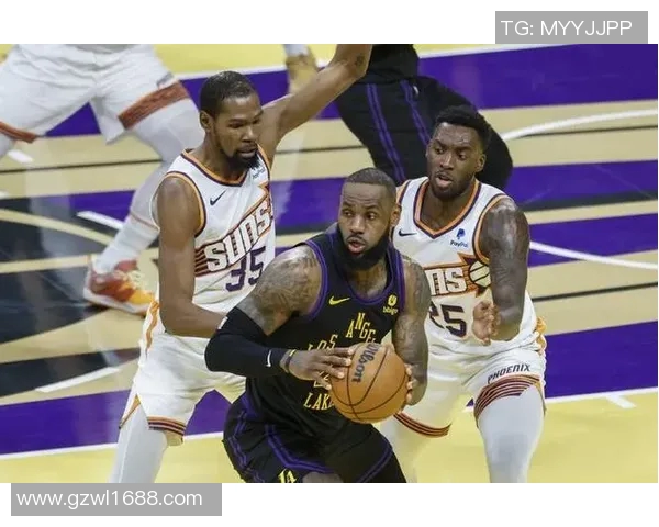 2006年NBA季后赛精彩回顾：太阳队与湖人队的激烈对决与传奇瞬间