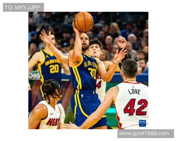 2021年NBA勇士与热火激战回顾精彩瞬间与赛季亮点分析