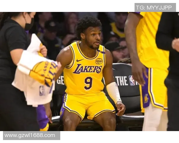 20200307湖人对阵雄鹿精彩比赛回顾与全场录像分析