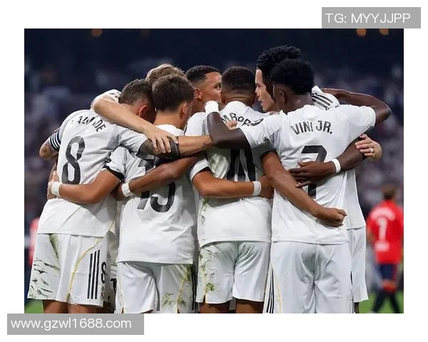 激战欧冠赛场对决皇家马德里展现球队实力与战术魅力 激战欧冠赛场对决皇家马德里展现球队实力与战术魅力