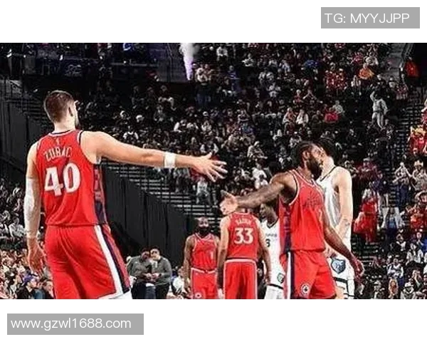 快船与灰熊激战11月24日球迷期待精彩对决与战术较量 快船与灰熊激战11月24日球迷期待精彩对决与战术较量