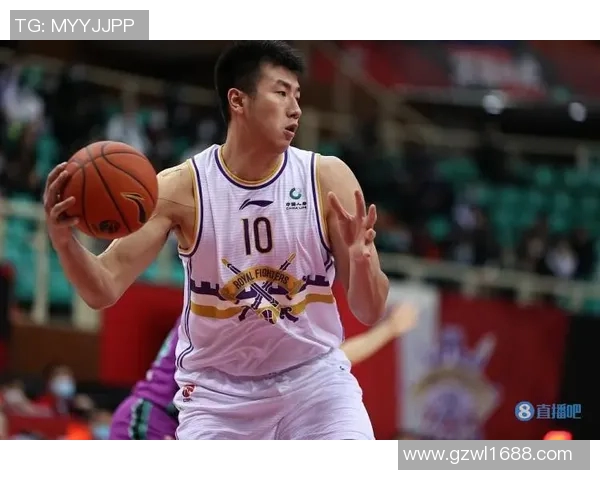 邹雨宸:在篮球场上书写青春梦想与奋斗历程的传奇之路