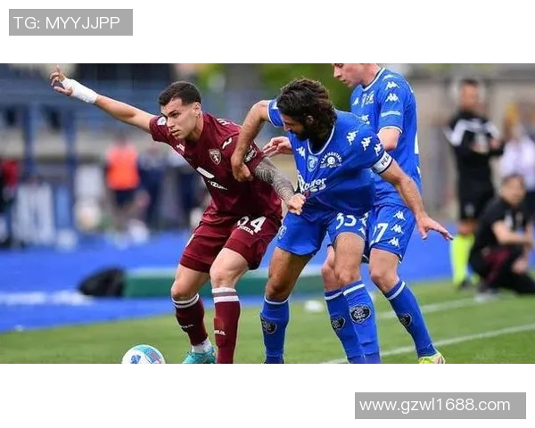 努涅斯的崛起与挑战:从新星到顶级前锋的奋斗历程解析 努涅斯的崛起与挑战:从新星到顶级前锋的奋斗历程解析