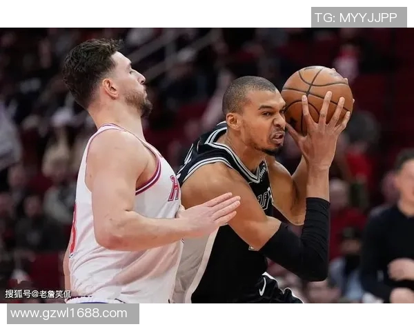 火箭与马刺季后赛对决前瞻:谁能在关键时刻逆转局势夺取胜利 火箭与马刺季后赛对决前瞻:谁能在关键时刻逆转局势夺取胜利