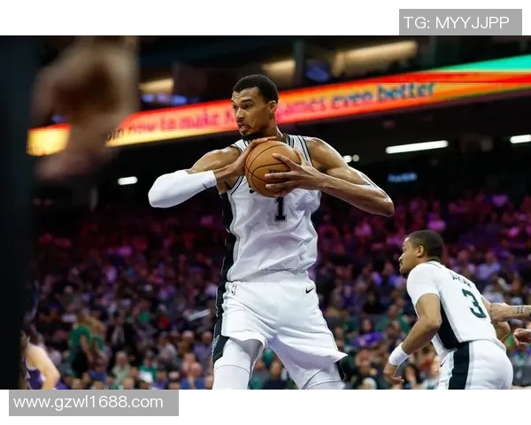 灰熊与马刺精彩对决回放418场比赛精彩瞬间重温