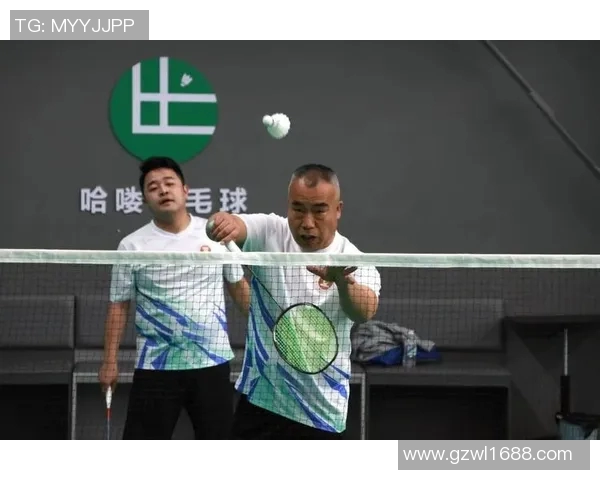 聚焦羽毛球：探讨杭州羽毛球队在战术灵活性与团队协作中的创新实践